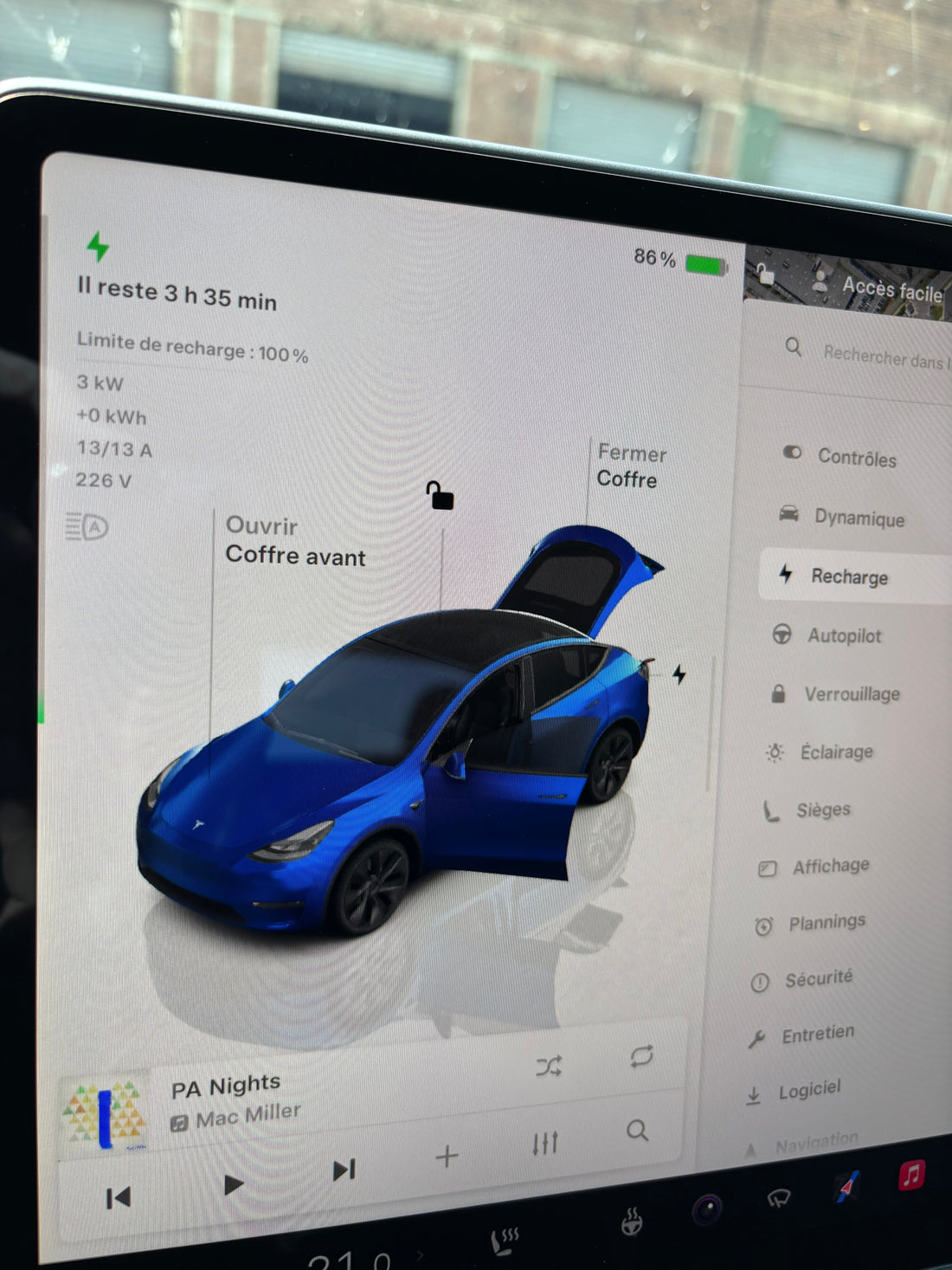 Recharger ma Tesla avec une batterie mobile de 5kWh : mon test en conditions réelles