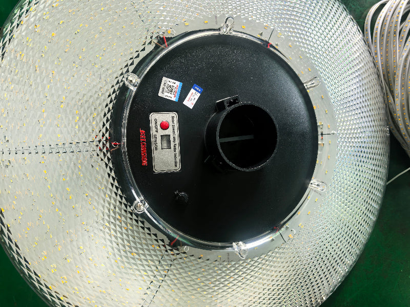 Lampe solaire à LEDs D61 228W